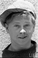 18-mickey_rooney_theredlist.jpg