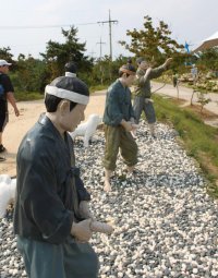 3. Haesindang Penis Park 8 statues.jpg