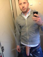 ex-bf-big-uncut-cock-man-selfie.jpg