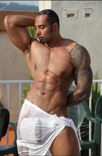 8d8f84da00ab1ba927de71007518319c--latino-men-beefy-men1.jpg