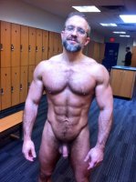 Dirk-Caber-locker-room-selfie.jpg