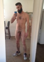 Naked-Guy-Selfie-25.jpg