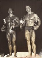 Arax Bill Pearl Arnold Schwarzenegger 1967 Mr Universe 001.jpg