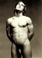 Joe standing full nude Scavullo med.jpg