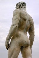 Staue ass.jpg