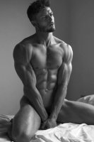 Buff-And-Sexy-Hunk-Jason-Shah-Is-Looking-Stunning-1-400x600.jpg