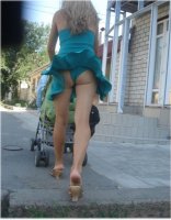 windy-accidental-upskirt-am.jpg