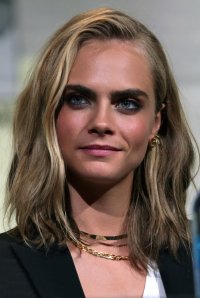 Cara_Delevingne_by_Gage_Skidmore.jpg