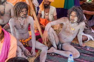 two-young-naga-sadhus-kumbh-mela-india-11506682364.jpg