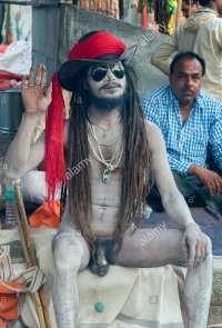 naga-sadhu-shivratri-bhavnath-mela-EGFCX2.jpg